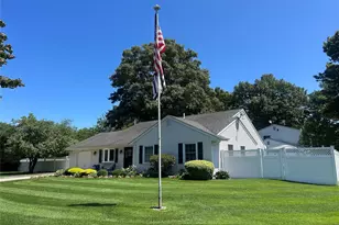 19 Sandpiper Ln, Coram, NY 11727 - Photo 23