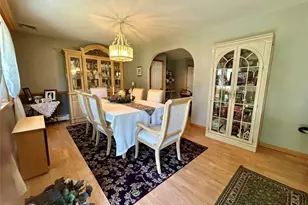 19 Sandpiper Ln, Coram, NY 11727 - Photo 9