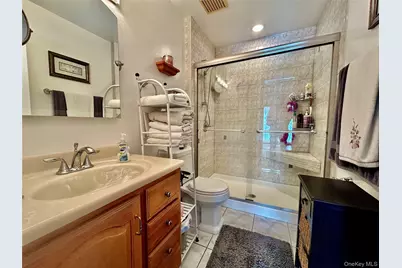 19 Sandpiper Lane, Coram, NY 11727 - Photo 17