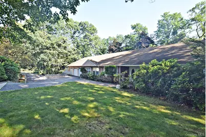 29 Ivy Hill Drive, Smithtown, NY 11787 - Photo 3