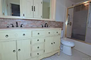 29 Ivy Hill Dr, Smithtown, NY 11787 - Photo 19