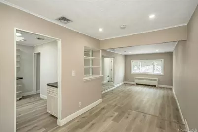83 Knickerbocker Road, Plainview, NY 11803 - Photo 9