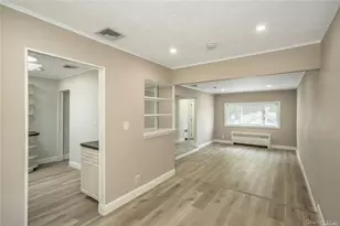 83 Knickerbocker Rd, Plainview, NY 11803 - Photo 9