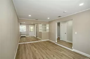 83 Knickerbocker Rd, Plainview, NY 11803 - Photo 7