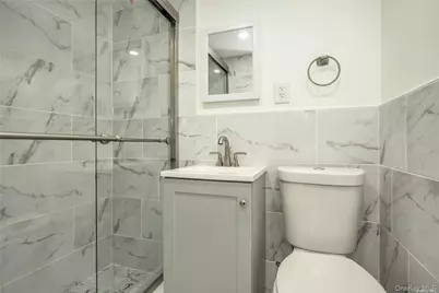83 Knickerbocker Road, Plainview, NY 11803 - Photo 21