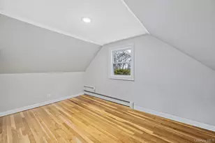 1316 6th St, West Babylon, NY 11704 - Photo 27