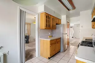2436 Seymour Ave, Bronx, NY 10469 - Photo 9