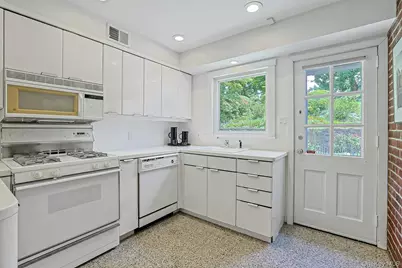 44 Ramona Court, New Rochelle, NY 10804 - Photo 13