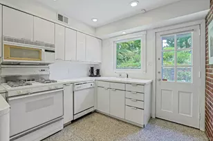 44 Ramona Ct, New Rochelle, NY 10804 - Photo 13
