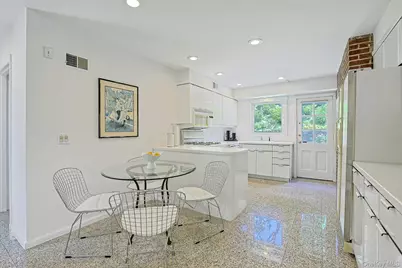 44 Ramona Court, New Rochelle, NY 10804 - Photo 11