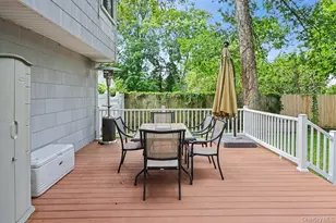 555 N Windsor Ave, Brightwaters, NY 11718 - Photo 25