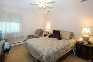 555 N Windsor Ave, Brightwaters, NY 11718 - Photo 15