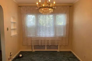89-10 221st Pl, Queens Village, NY 11427 - Photo 17