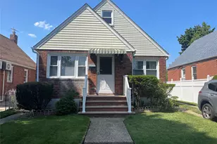 89-10 221st Pl, Queens Village, NY 11427 - Photo 13