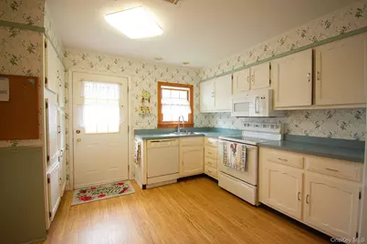 179 Ventry Court #B, Ridge, NY 11961 - Photo 7