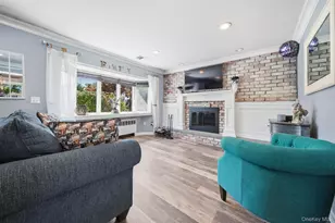 422 Park Ln, Massapequa Park, NY 11762 - Photo 9