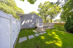 18 Easterly Rd, Hampton Bays, NY 11946 - Photo 17