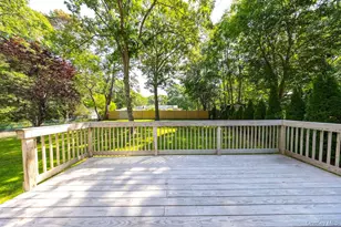 18 Easterly Rd, Hampton Bays, NY 11946 - Photo 15