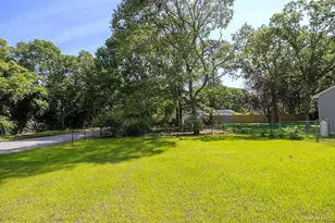 18 Easterly Rd, Hampton Bays, NY 11946 - Photo 7