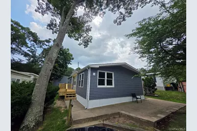 309-15 Fanning Boulevard, Riverhead, NY 11901 - Photo 1