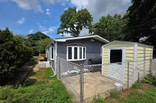 309-15 Fanning Blvd, Riverhead, NY 11901 - Photo 5