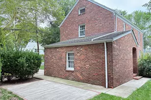 8 Orchid St, Floral Park, NY 11001 - Photo 23