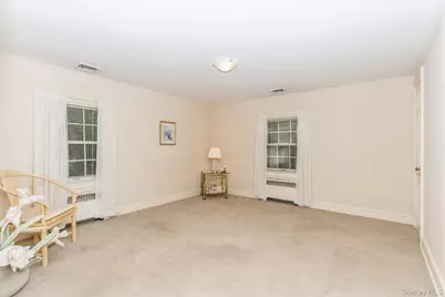 8 Orchid Street, Floral Park, NY 11001 - Photo 15