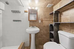 672 Drew St, Brooklyn, NY 11208 - Photo 19