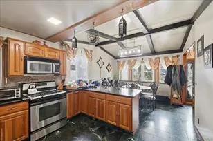 672 Drew St, Brooklyn, NY 11208 - Photo 11