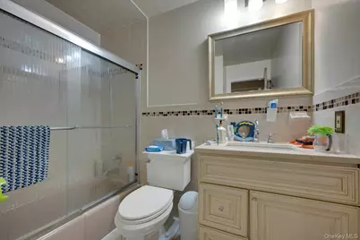 162 Woodland Avenue, New Rochelle, NY 10805 - Photo 13