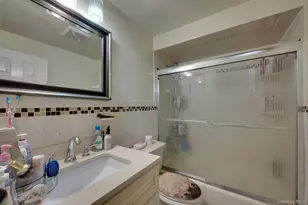 162 Woodland Ave, New Rochelle, NY 10805 - Photo 23