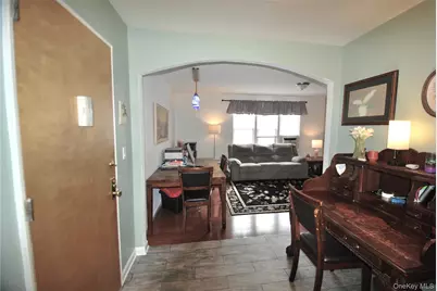 9 Stokes Road #1A, Yonkers, NY 10710 - Photo 1