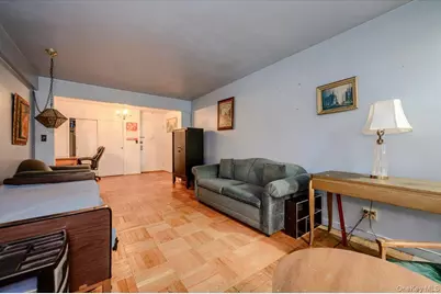 33-44 93rd Street #1-P, Jackson Heights, NY 11372 - Photo 5