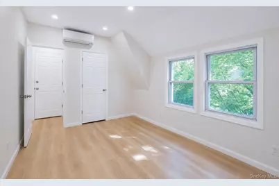8566 151st Street #Apt. 3, Jamaica, NY 11432 - Photo 3