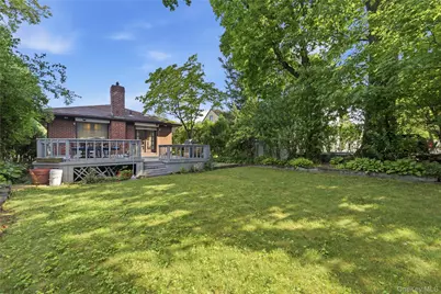 255-24 Iowa Road, Little Neck, NY 11362 - Photo 17