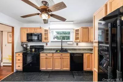 38 W Taconic Road, Wappingers Falls, NY 12590 - Photo 11