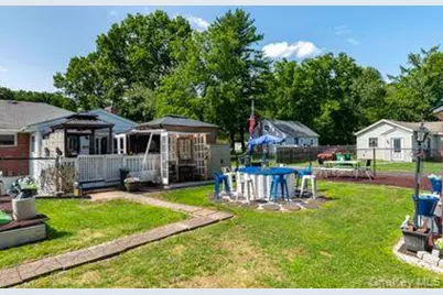 38 W Taconic Road, Wappingers Falls, NY 12590 - Photo 23
