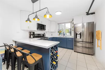 426 Calhoun Avenue, Bronx, NY 10465 - Photo 11