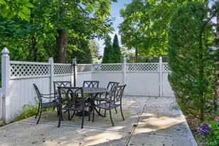 200 Lexington, Oyster Bay, NY 11771 - Photo 21