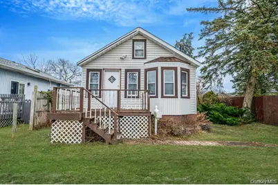 8 Eastern  Concourse, Amityville, NY 11701 - Photo 1