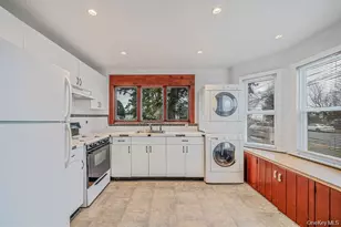 8 Eastern Concourse, Amityville, NY 11701 - Photo 11