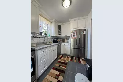 131-03 233 St Road #upper, Rosedale, NY 11422 - Photo 7