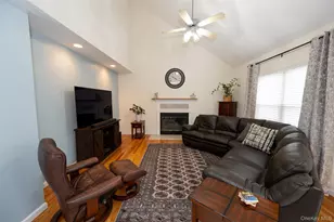 62 Meadowbrook Ct, Patterson, NY 12563 - Photo 3