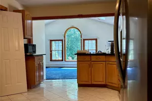 17 Alex Ln, Glen Cove, NY 11542 - Photo 13