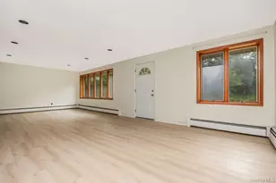 6 Village Dr, Jericho, NY 11753 - Photo 21