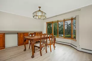 6 Village Dr, Jericho, NY 11753 - Photo 9