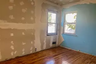 28 Monaco Ave, Elmont, NY 11003 - Photo 9