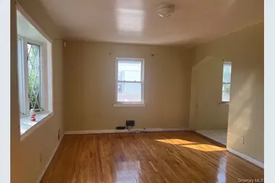 28 Monaco Avenue, Elmont, NY 11003 - Photo 5
