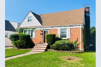 28 Monaco Avenue, Elmont, NY 11003 - Photo 3
