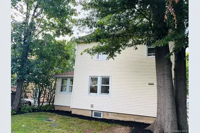 29 Roosevelt Street, Glen Cove, NY 11542 - Photo 5
